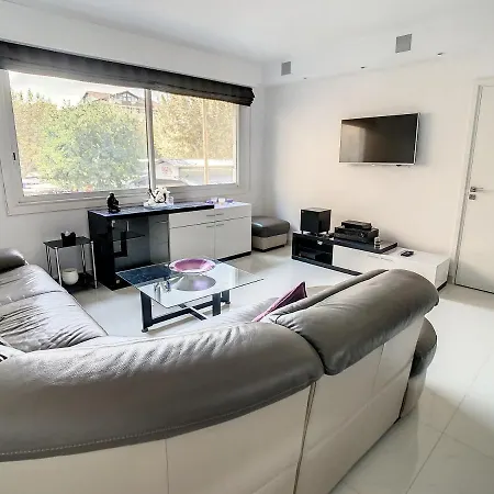Luxueux Idéalement Situés En Plein Centre De * Cannes